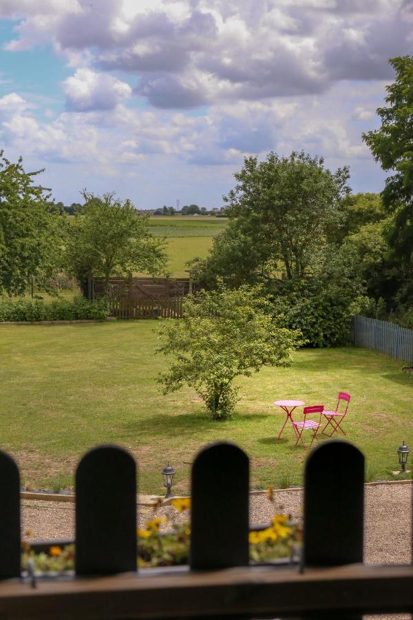 La Maison Villa La Chapelle-Saint-Martin-en-Plaine Exteriör bild